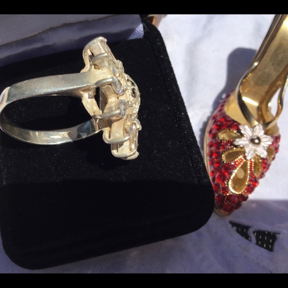 Sterling Silver (SOLD) - Picture 4 of 5